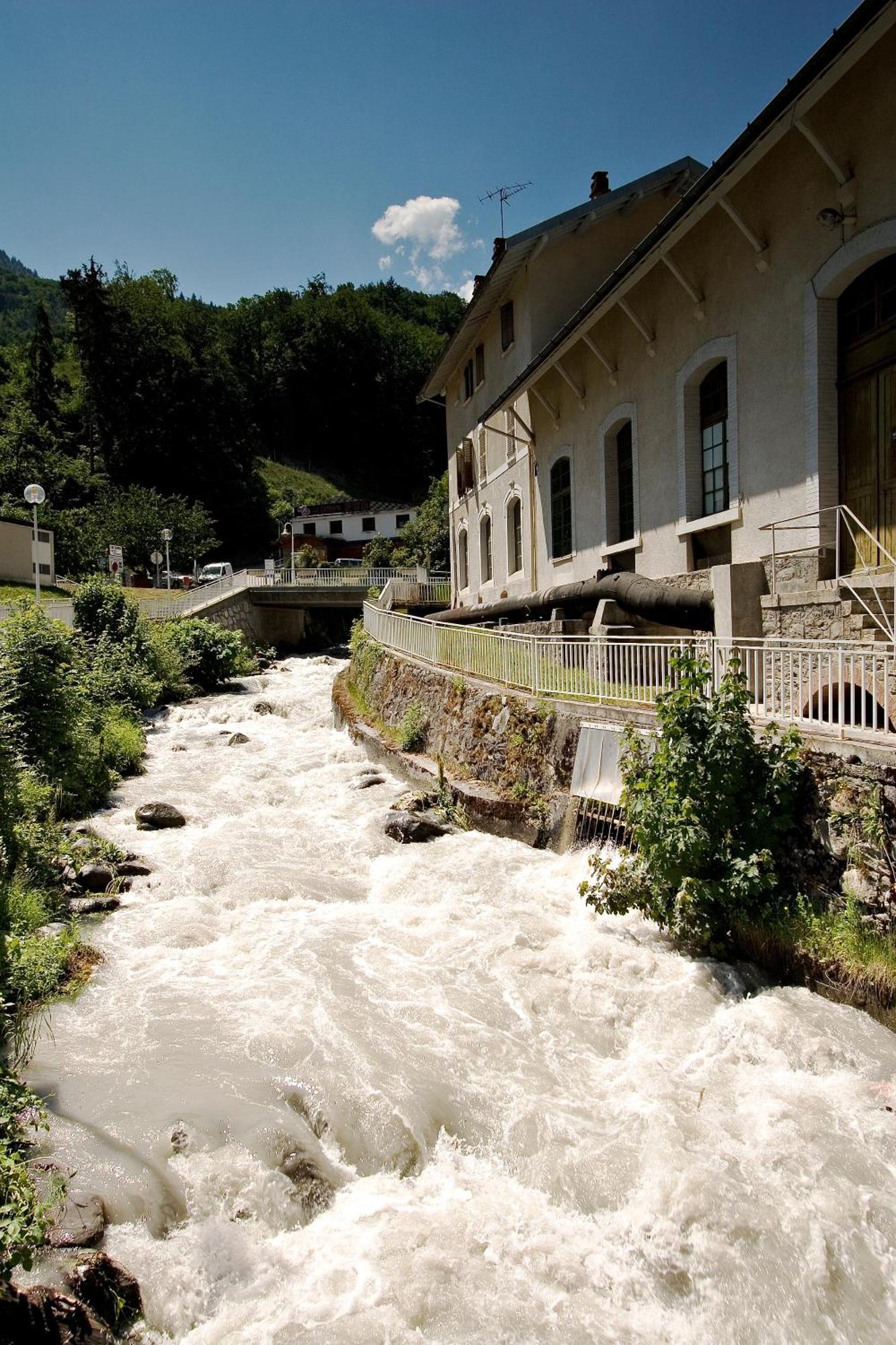 Hotel H\u00F4tel Am\u00E9lie Brides-les-Bains Exterior foto